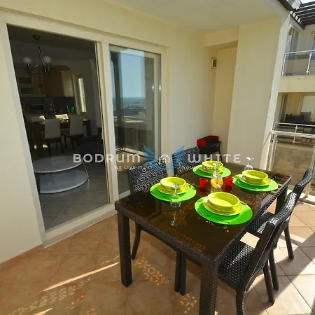 Bodrum Royal Heights 2 Bedroom Full Seaview Holiday Homes E60